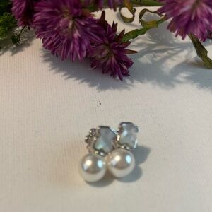 Elegant Silver Pearl Earrings
